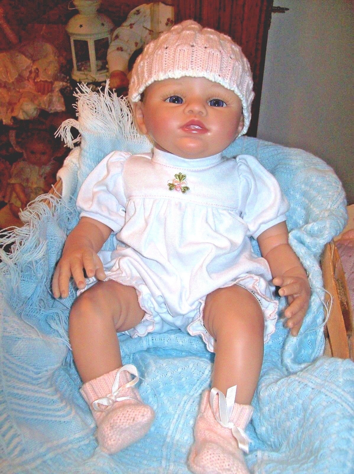 ASHTON DRAKE / MARISSA MAY 18 INCH CLOTH & VINYL DOLL  