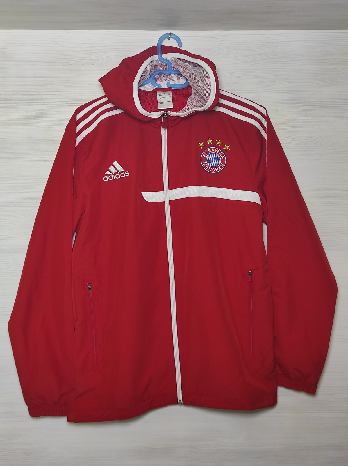 adidas　FC BAYERN MUNCHEN　ジャケット Amazon.com: adidas Men's FCB CNY JACKET CONAVY Size XS