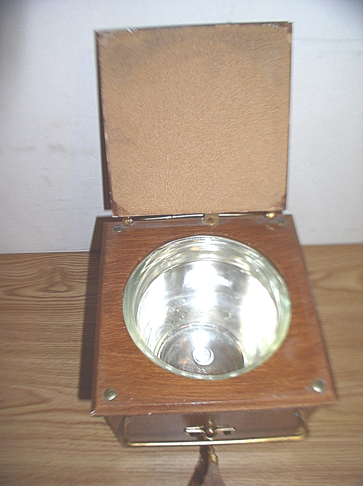 VINTAGE WOODEN AND METAL ICE CYCLE WITH INSIDE GLASS ICE BUCKET