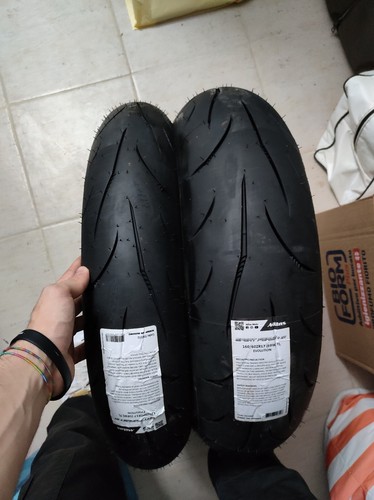 Pneumatico Mitas Sport Force+ 120/70ZR17 - Radiale 4 Stagioni Per Moto