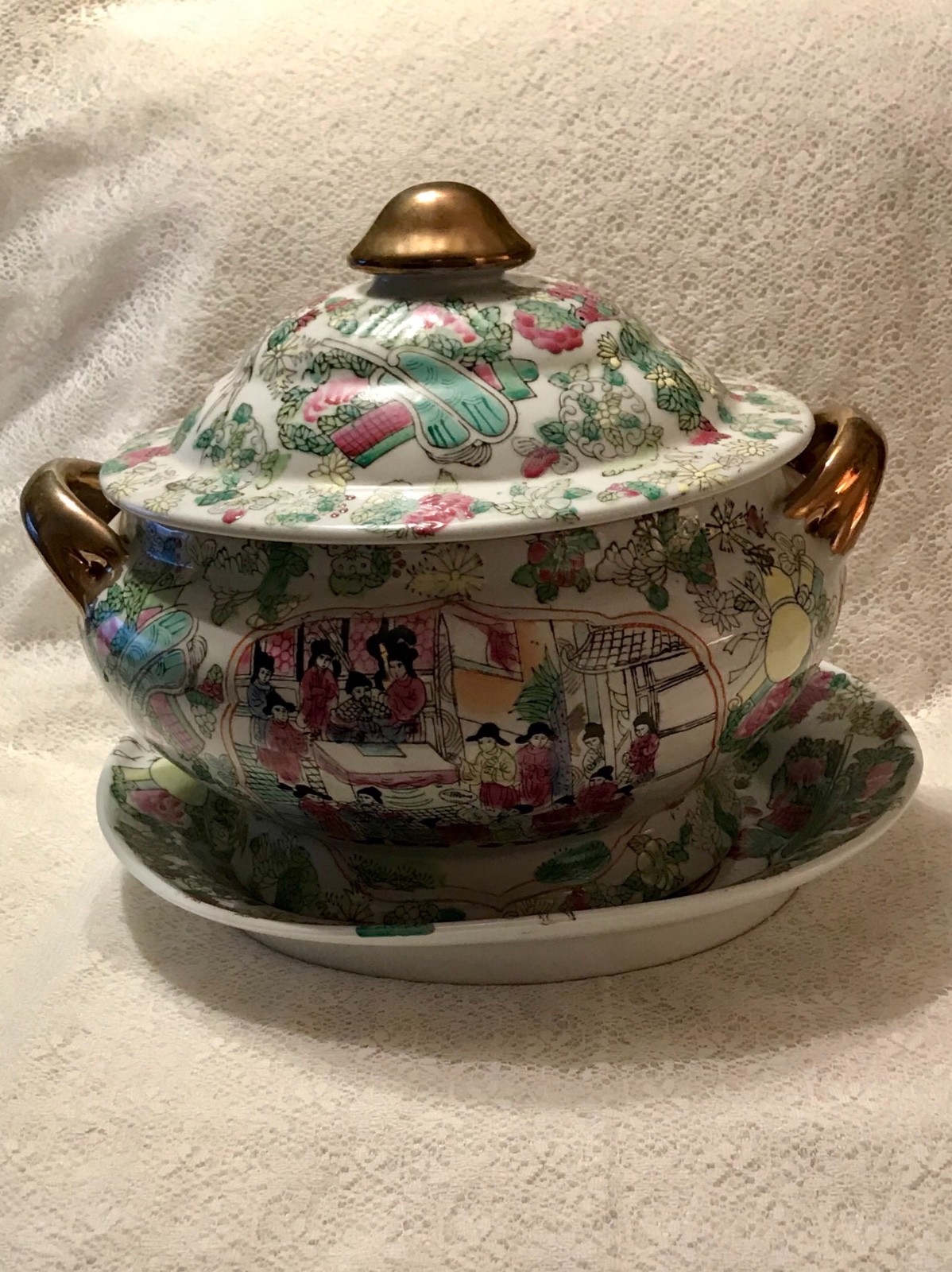 Antique Large Chinese Hand Painted Famille Rose Soup Tureen with Under plate
