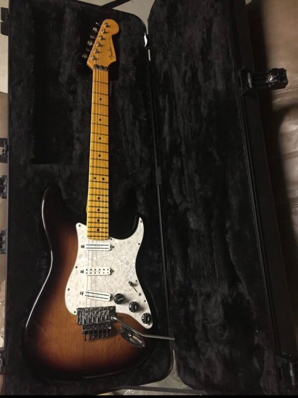 Fender Artist Series Dave Murray Stratocaster 2-color Sunburst Deluxe, Open Box