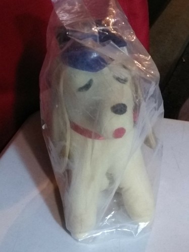 GRADUATION AUTOGRAPH DOG - 1980 AVON PRODUCTS NEW IN PACKAGE