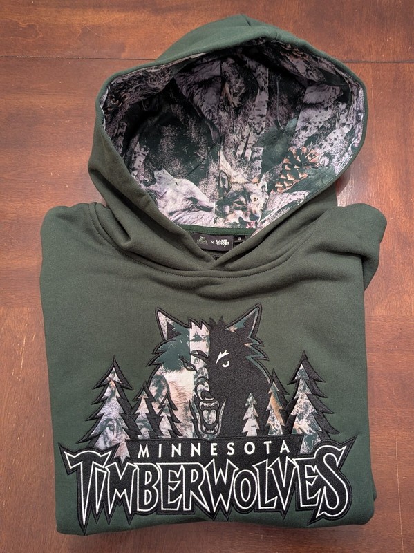 Lamb Chops x Minnesota Timberwolves Green Sweatshirt (Size S) ~