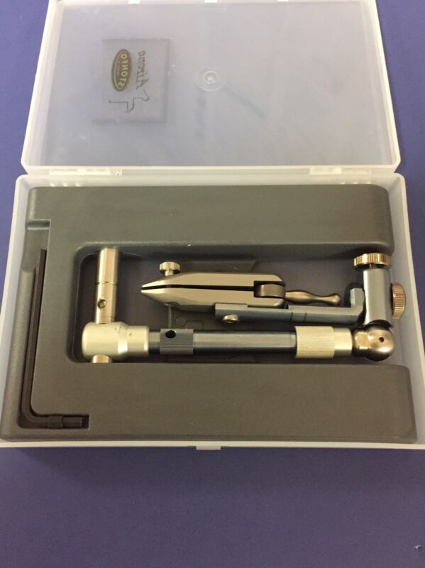 STONFO AIRONE TRAVEL FLY TYING VISE. COMPACT. NEW IN PACKAGE. MADE IN THE ITALY.