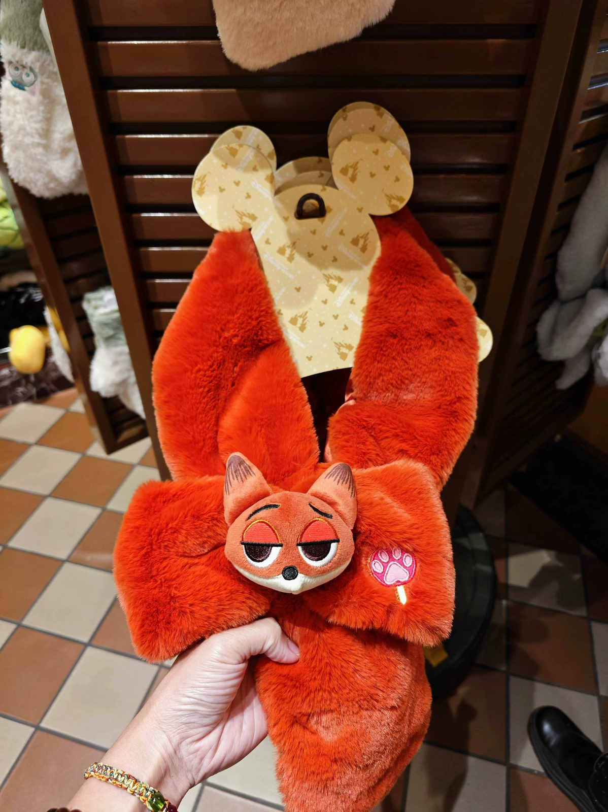 Disney authentic 2024 Zootopia nick winter scarf Shanghai