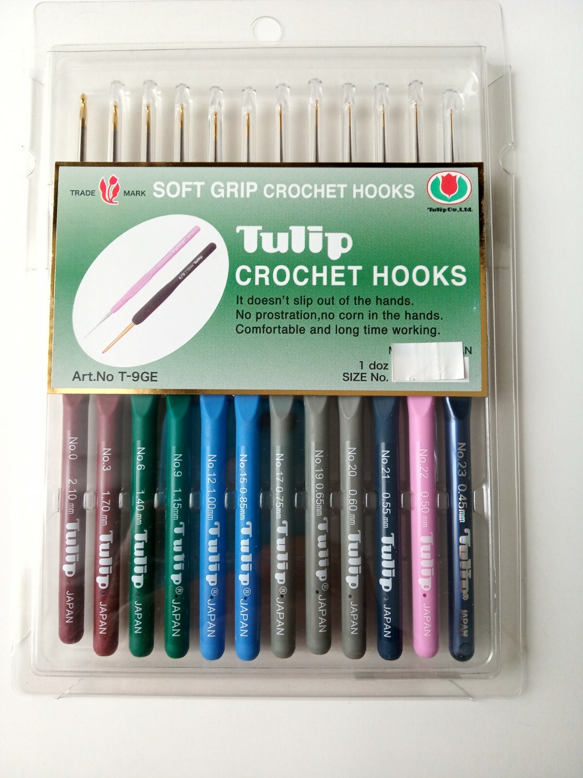 Tulip Fine Steel Soft Grip Crochet Hook Set Art No. T-9GE/12 Pcs. Different Size