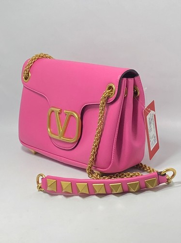 ＊VALENTINO＊パステル ピンク レザー Vlogo シグネチャー Clutc Vlogo Signature WOC, Valentino - Designer Exchange | Buy