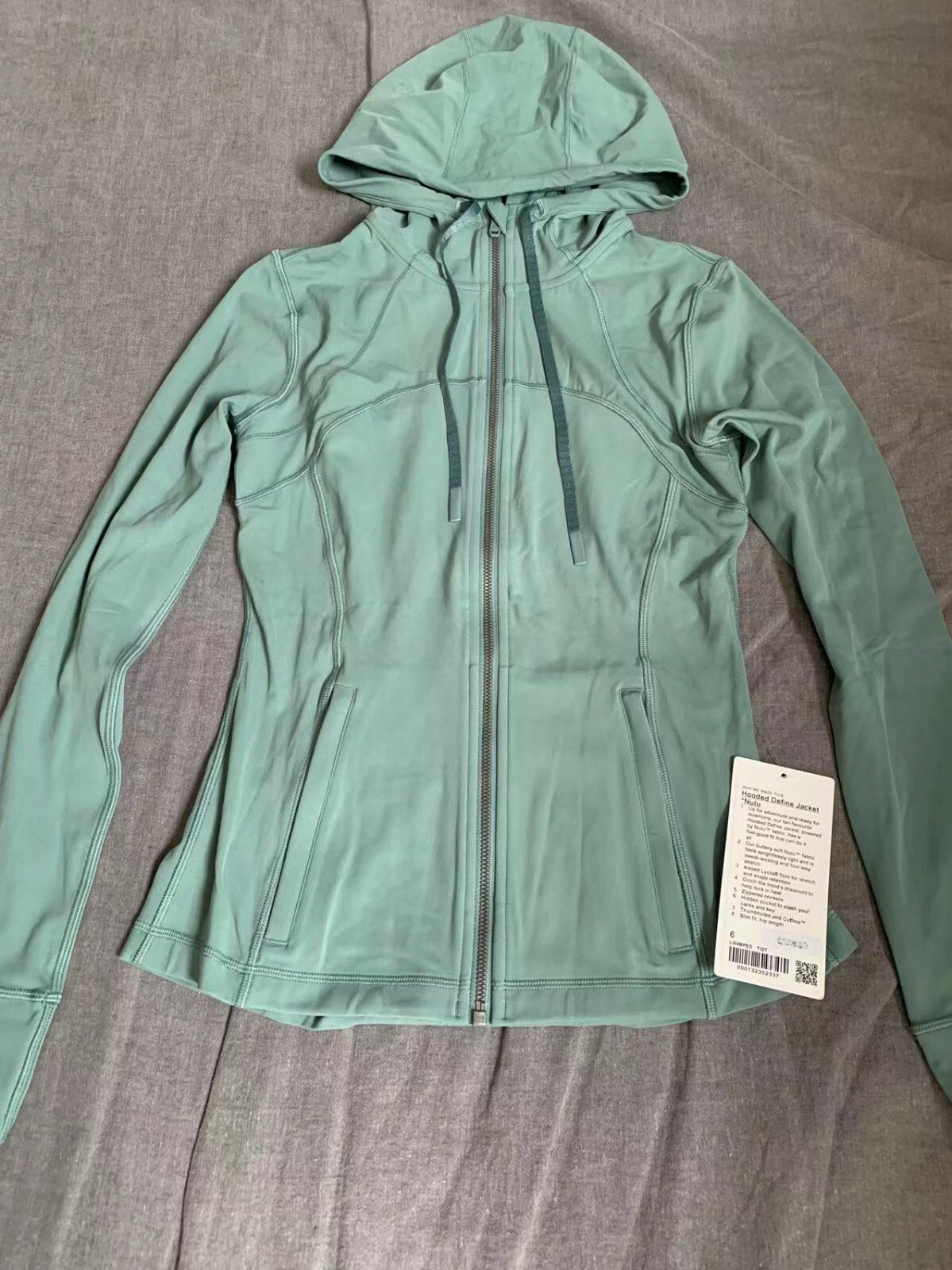 NWT Lululemon Hooded Define Jacket *Nulu~SIZE:6,8~Tidewater NWT Lululemon Hooded Define Jacket *Nulu~SIZE:6,8~Tidewater