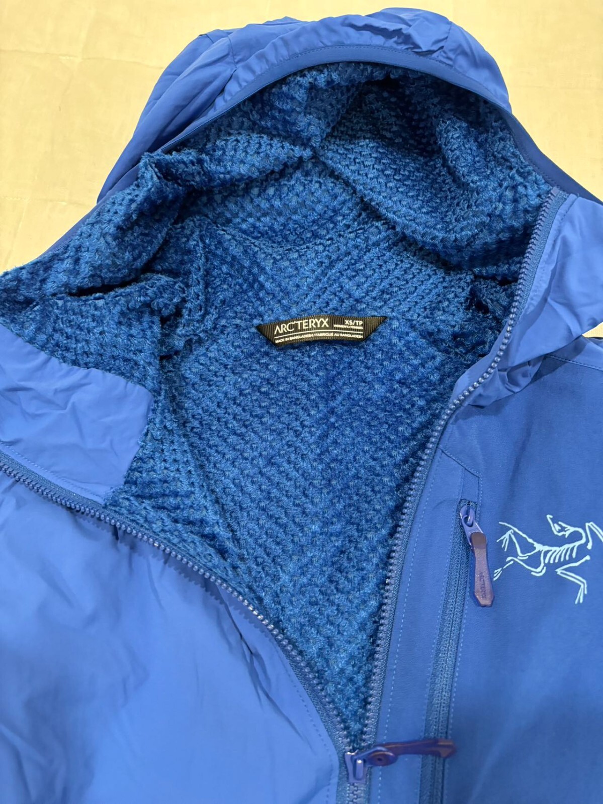 Pre-owned Arc'teryx Women's Proton Fl Hoodysize：xsvitality In Vitality