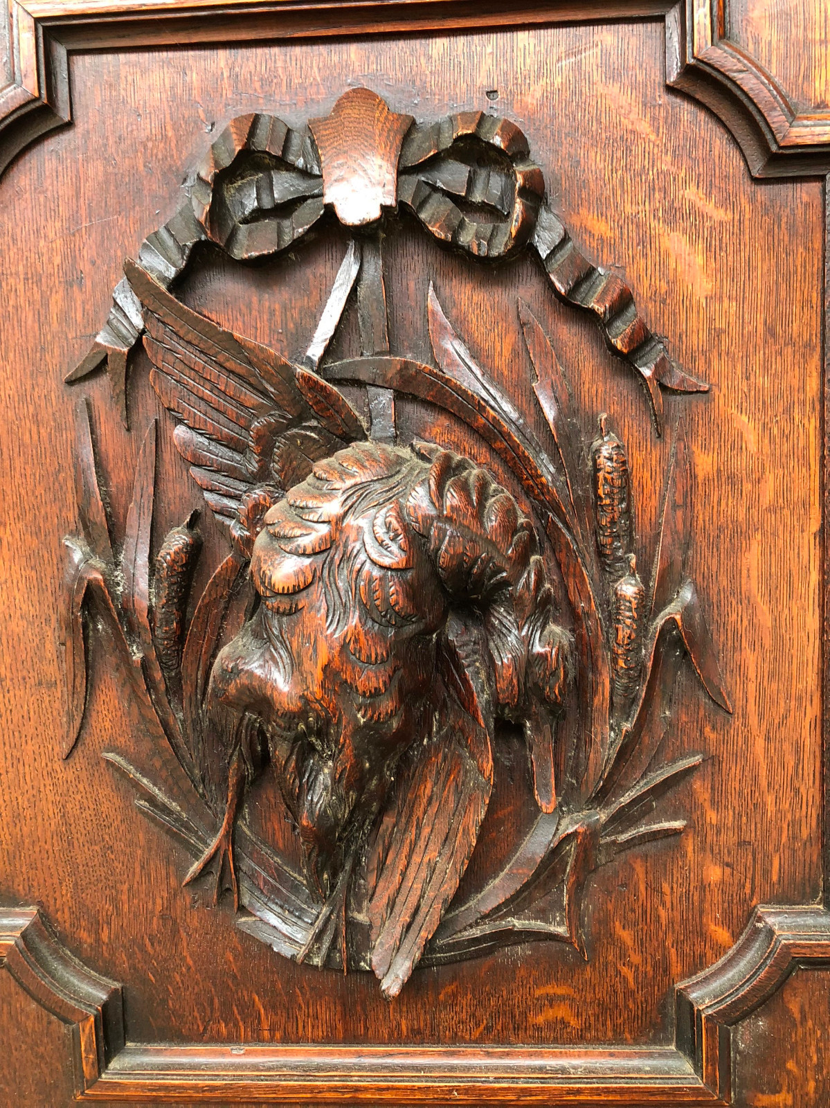 Excellent Antique French Hunt Server, Great Carvings, 19th Century