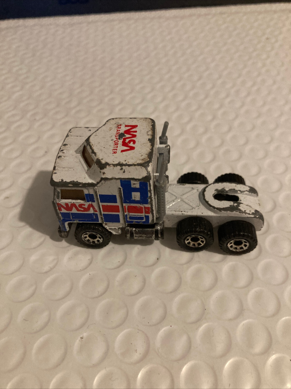 Vintage Matchbox 1981 Kenworth NASA Space Shuttle Semi Truck