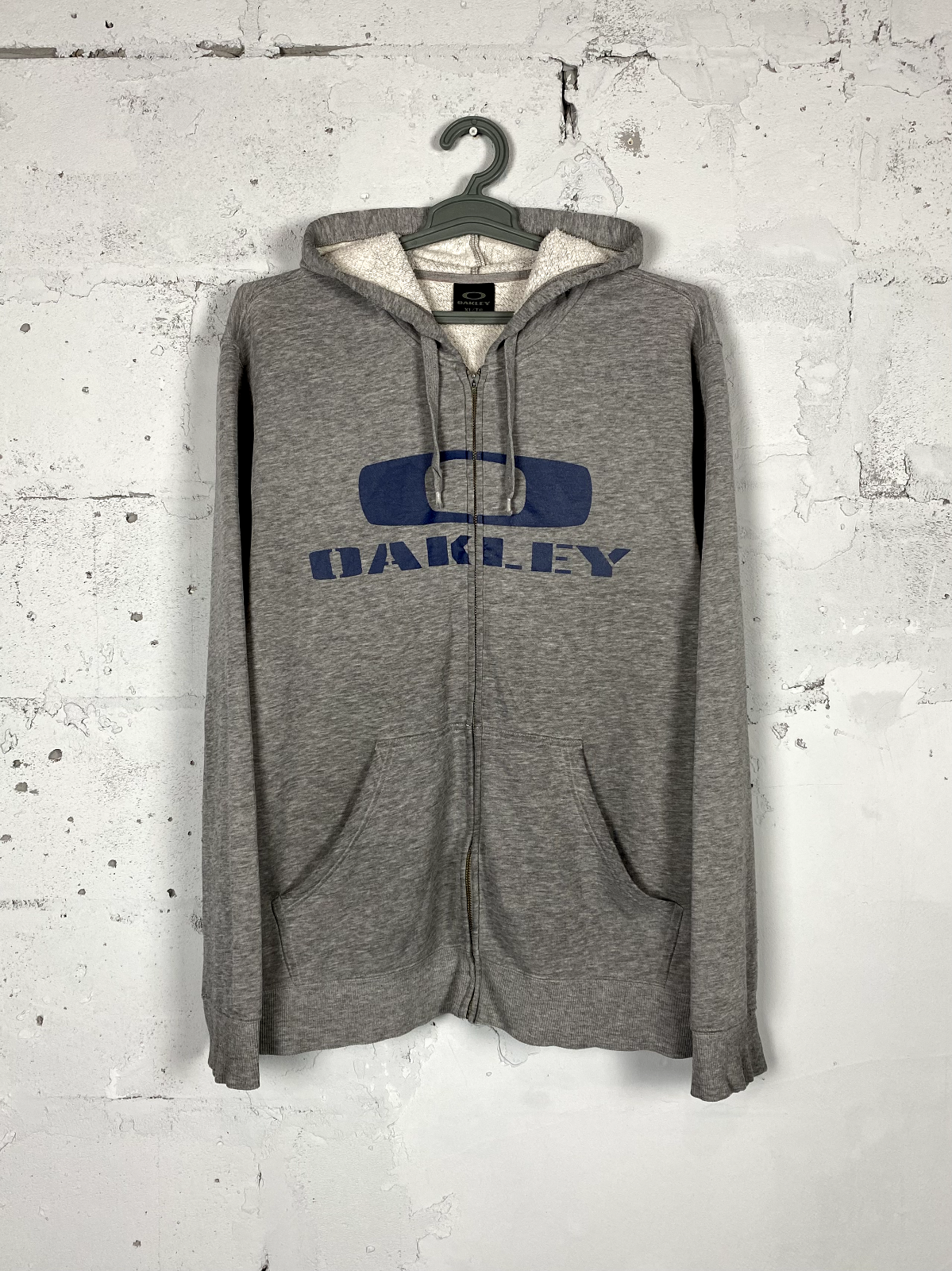 Vintage Y2K Oakley zip hoodie with large chest logo Grey Size L | eBay