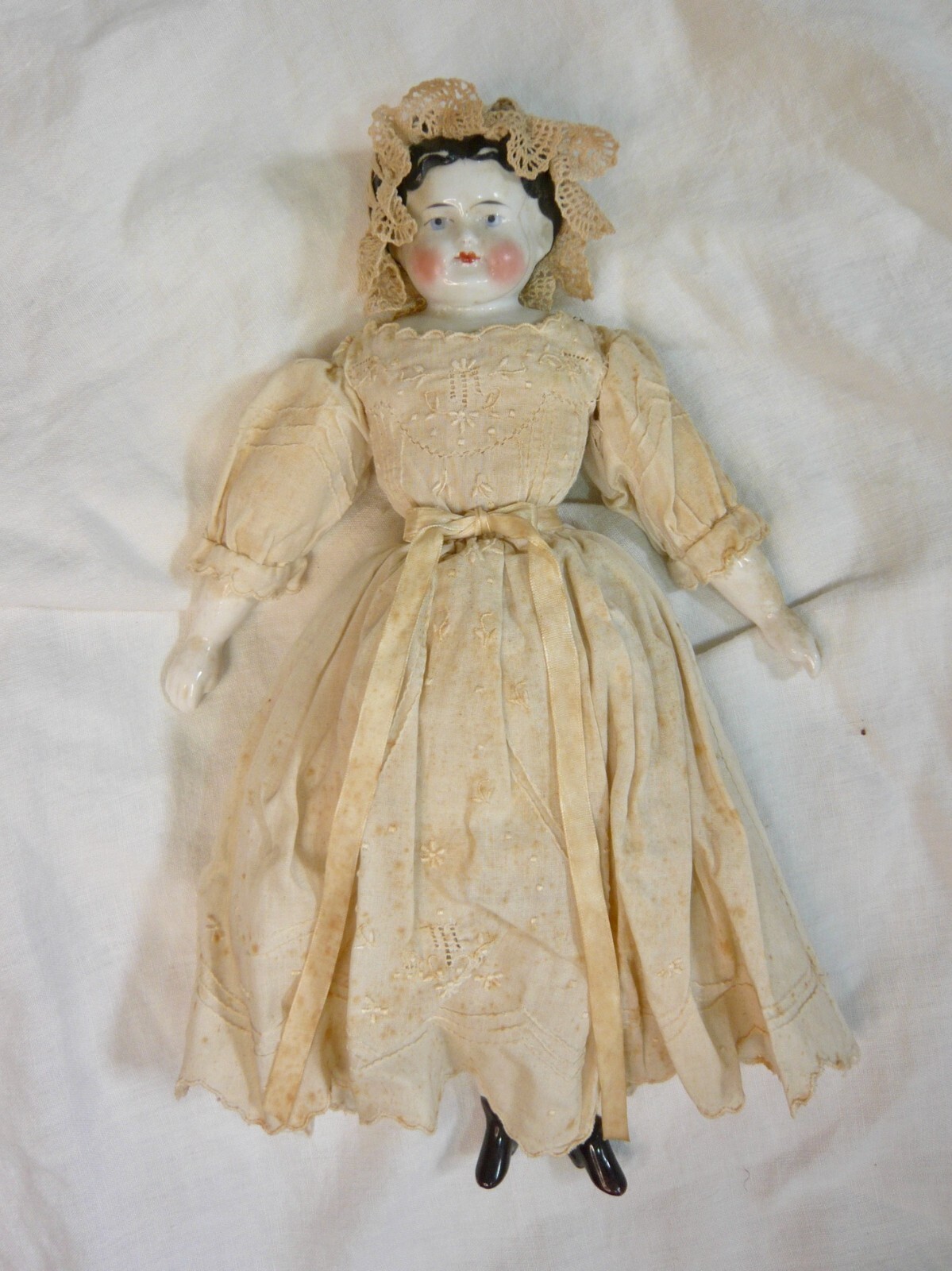 * antique doll ❀ 羽根のお帽子のすてきな ミニョネット antique doll ❀ 羽根のお帽子のすてきな ミニョネット