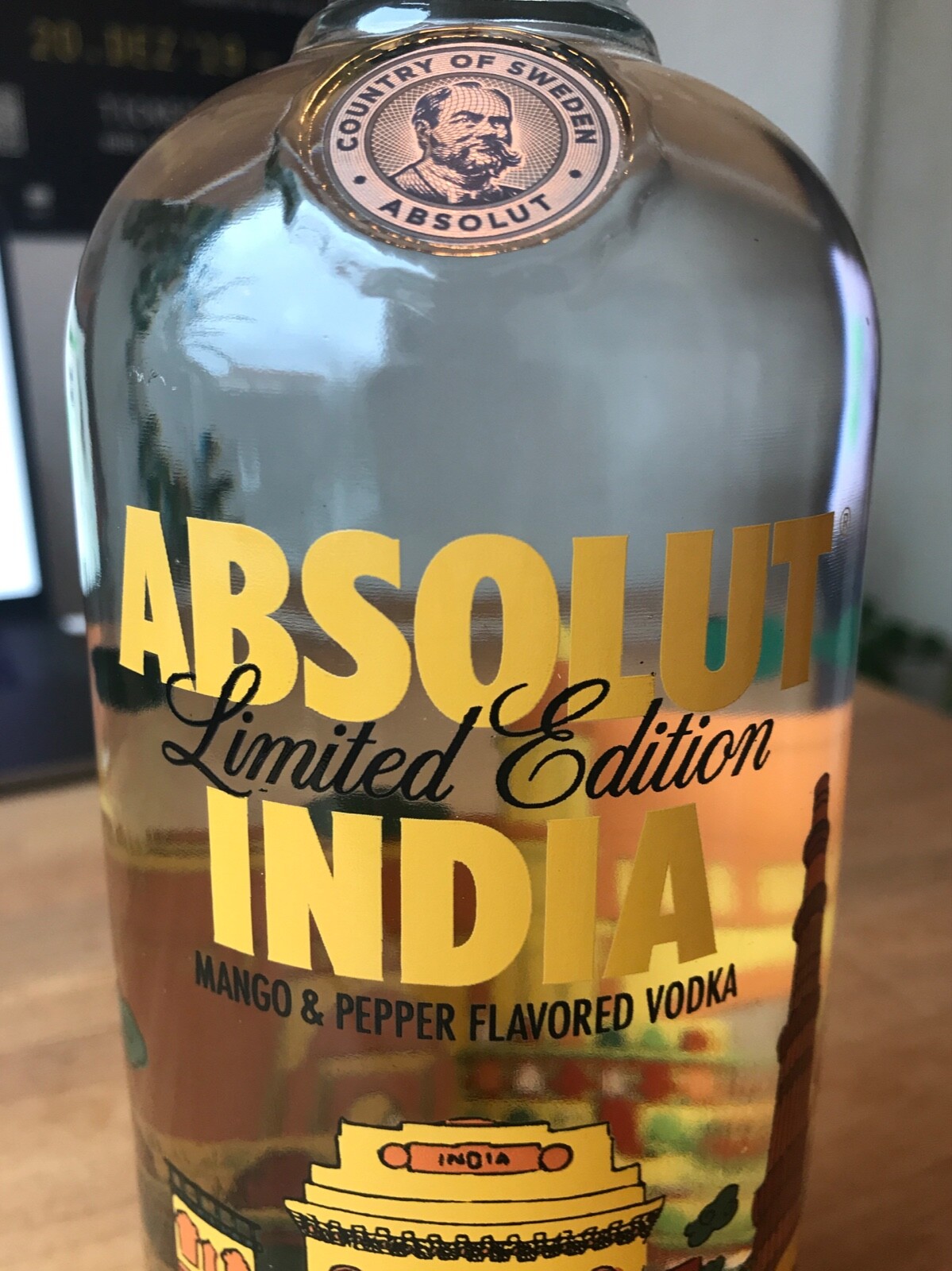 Absolut Vodka limited edition India 1000ml - Mango & Pepper Geschmack 