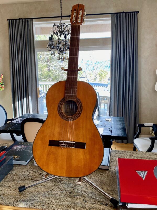 Vintage JAPAN MADE 1969 KUROSAWA New Fujo Classical 6 String Vintage JAPAN MADE 1969 KUROSAWA New Fujo Classical 6 String