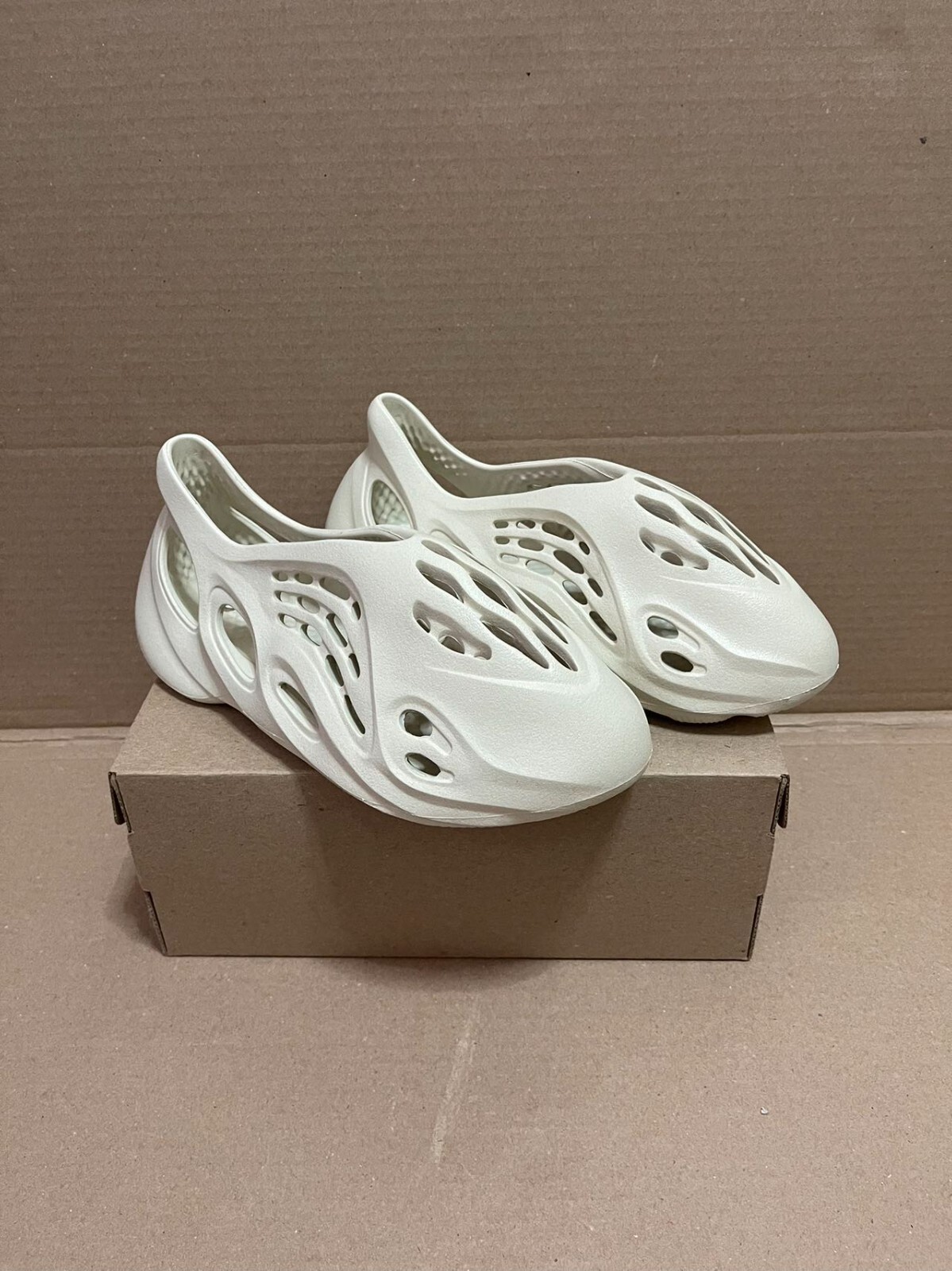 Adidas Yeezy Foam RNNR Sand, Men US Size 9, FY4567 | eBay