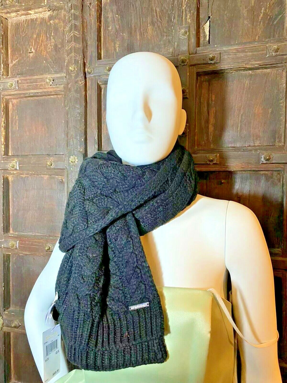 【ROMANTIC CROWN】送料・関税込★CABLE KNIT SHAWL MUFFLER QUEENFUR Winter Women Thick Cable Knit Ribbed Infinity