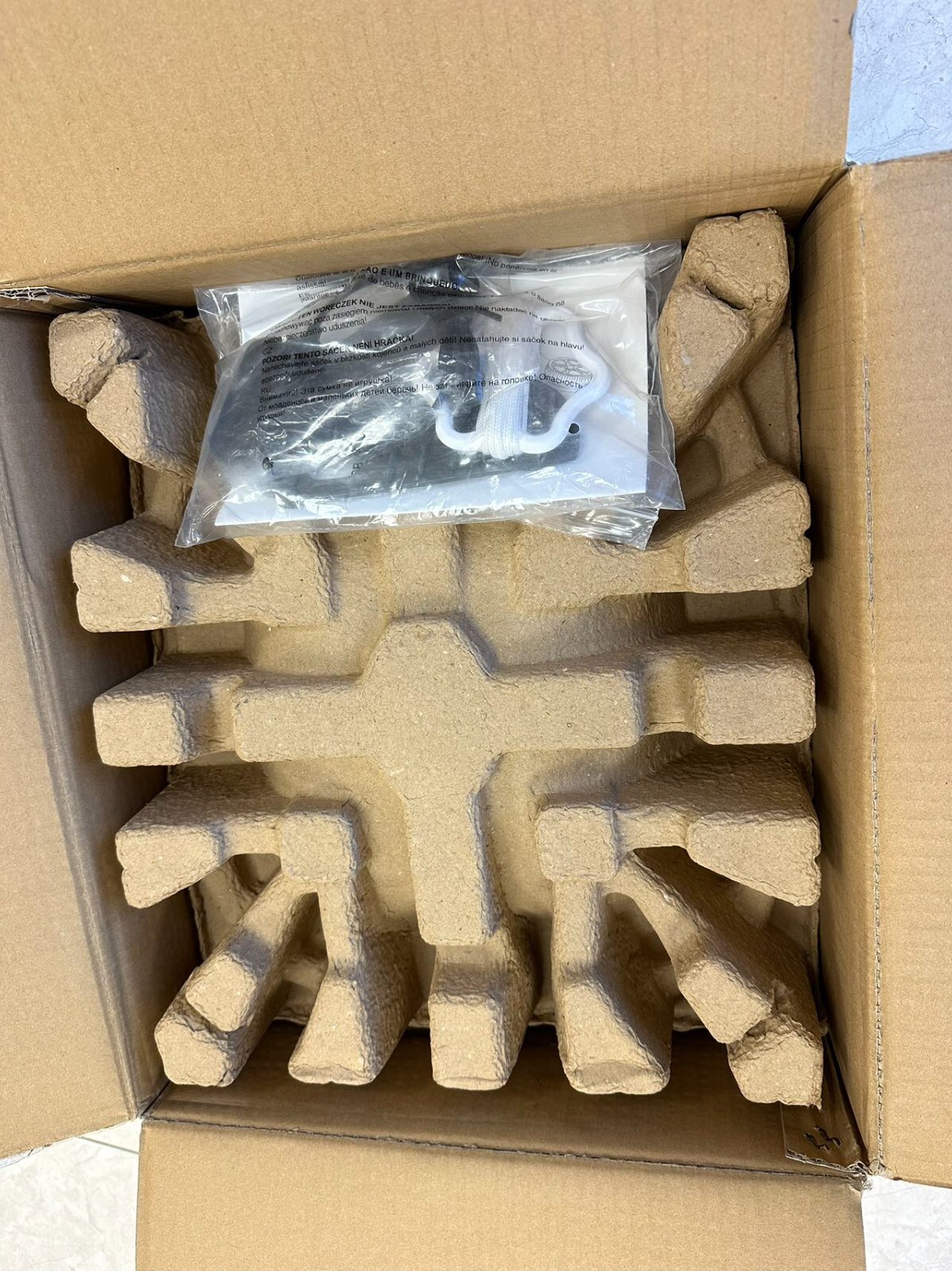 AIPER Cordless Robotic Automatic Pool Cleaner Vacuum,5000 mAh  Rechargeable USED