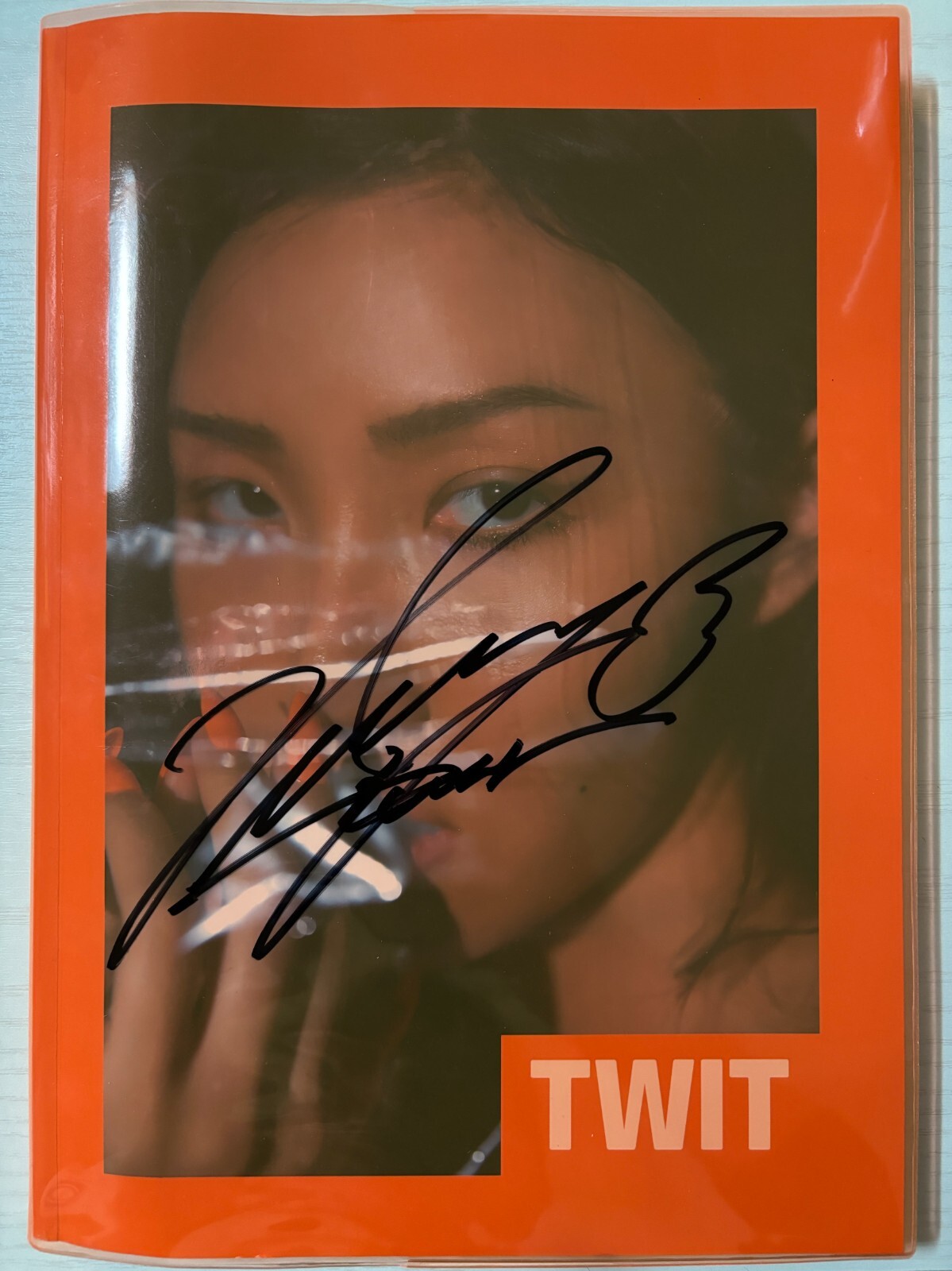 Mamamoo ママム　ファサ　Twit フォトブック Mamamoo Hwasa Official Twit Photobook Special Edition MooMoo
