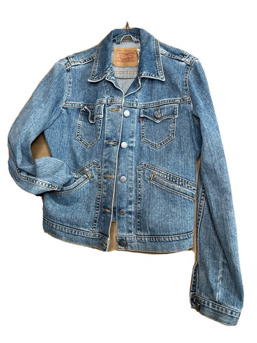 Levi Strauss Women's Blue Denim Jean Trucker Jacket Size