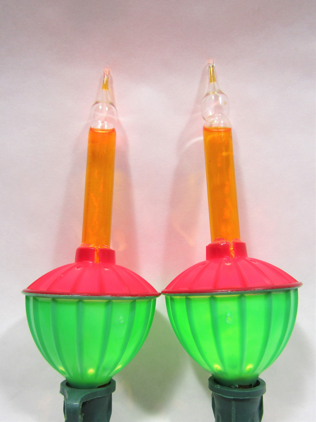 Pair of 2 Vtg Tulip Working Replacement Christmas Bubble Light Lite Bulbs