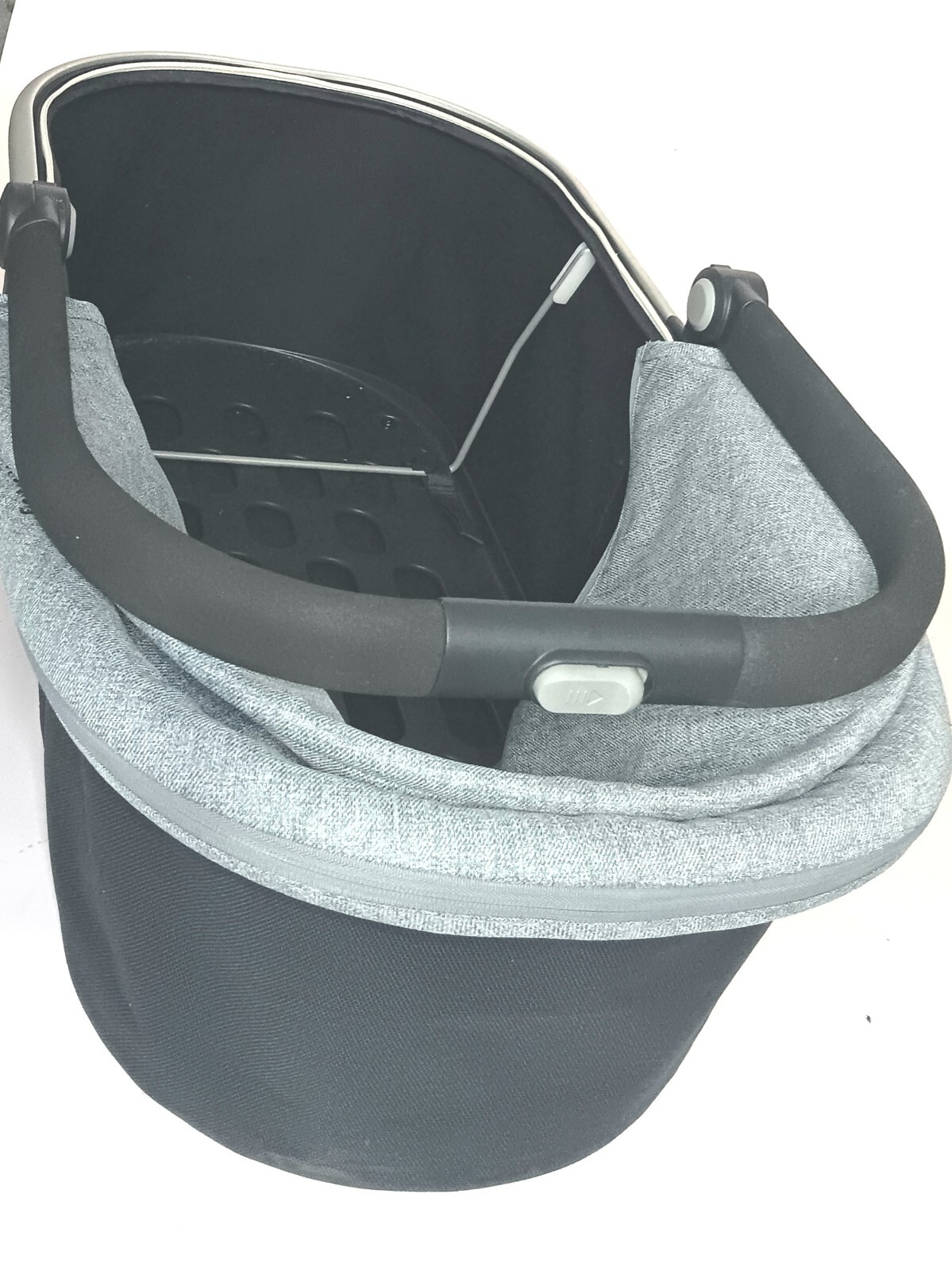 UPPAbaby VISTA V2 Bassinet Jake Bug Net / sunshade Foldable. no LINING