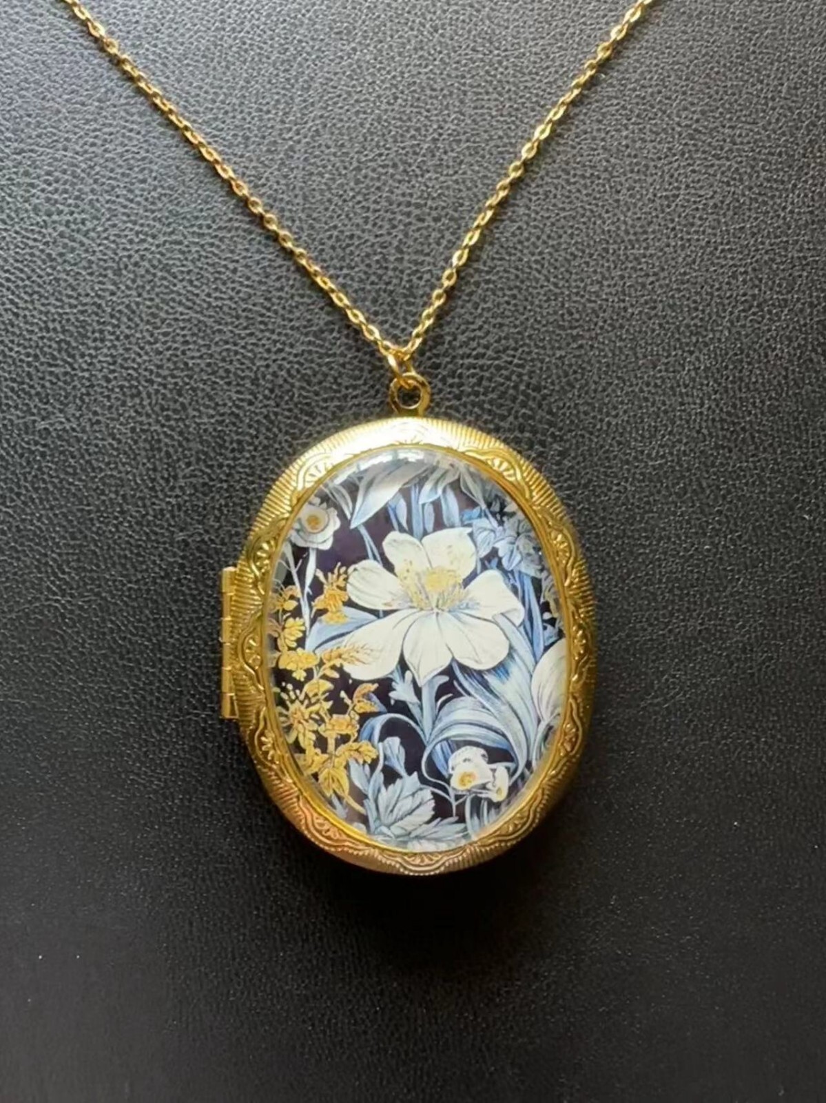vintage LOCKET pendant 750刻印　K18 vintage LOCKET pendant 750刻印 K18