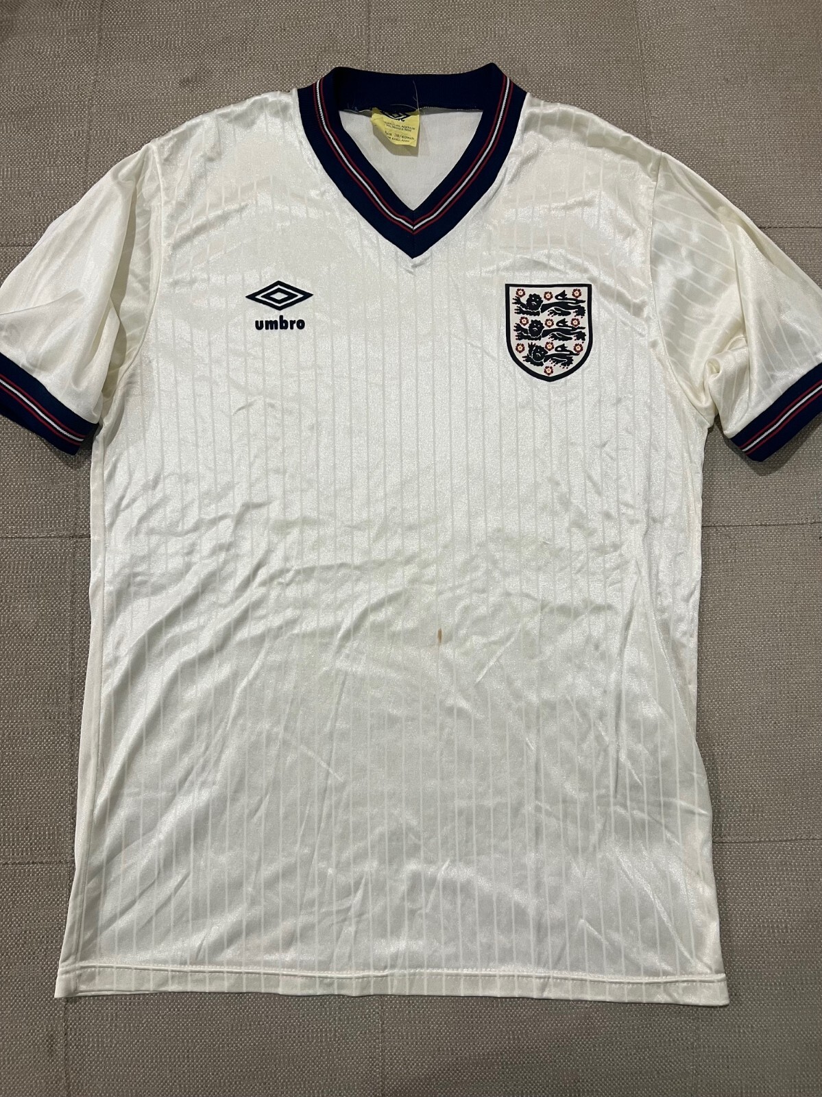 Vintage England 1984-1987 Home Umbro Soccer Jersey 1986
