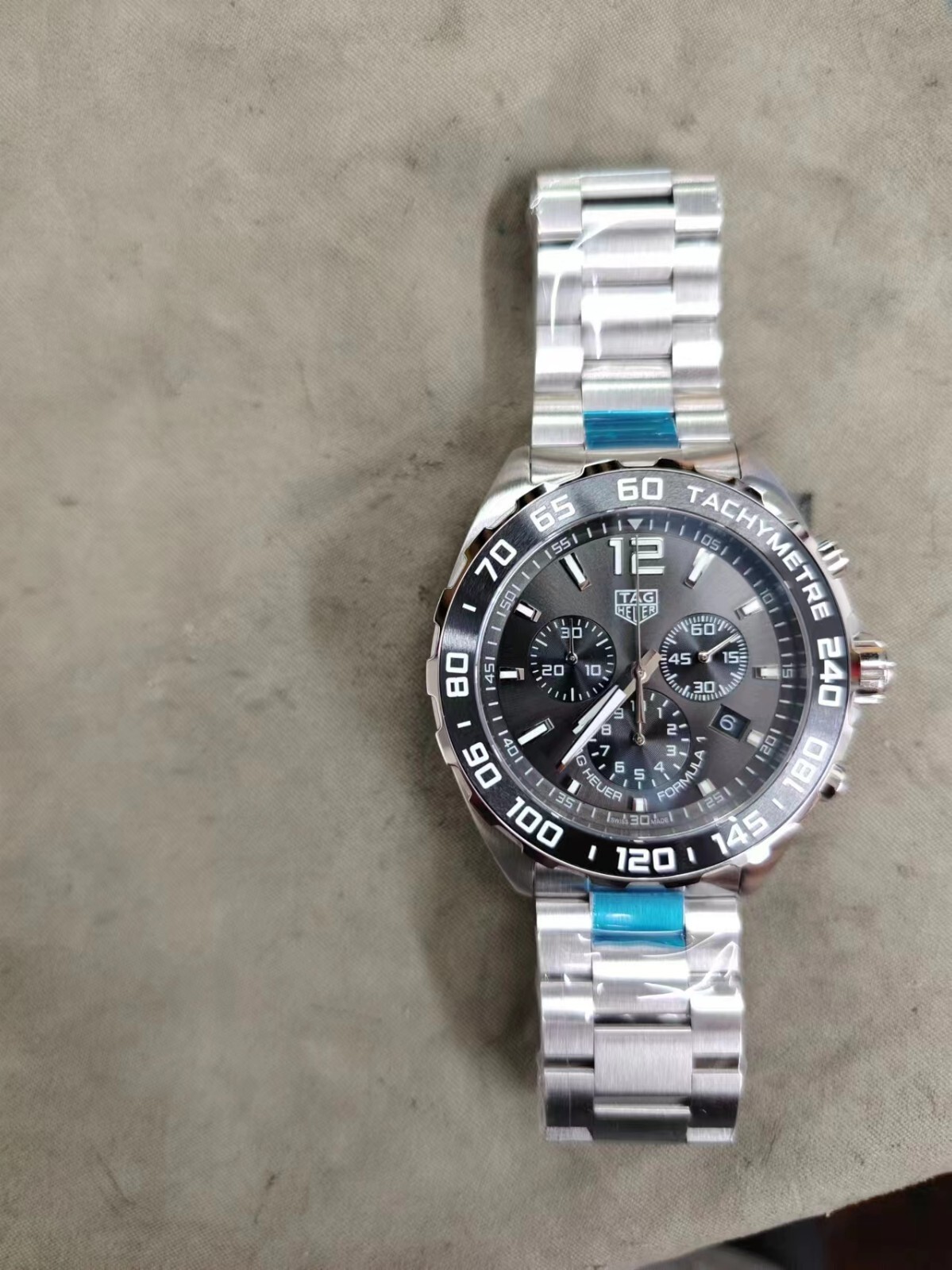 Pre-owned Th Formula 1 Chronograph Grey Dial Men's Watch Caz1011.ba0842 Gray,