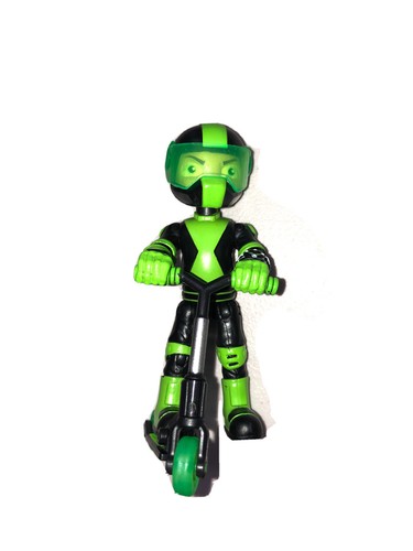2018 Ben 10 Rustbuggy Ben 4” Action Figure Cartoon Network CN w/ Scooter