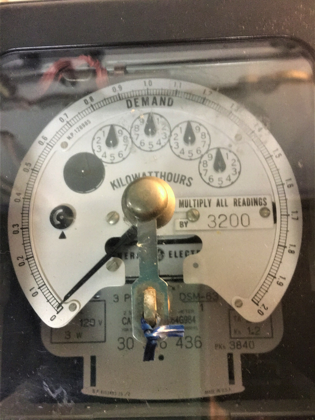 METER  DEMAND METER   3 PHASE  DSM-63KILOWATT HOURS BY G.E.