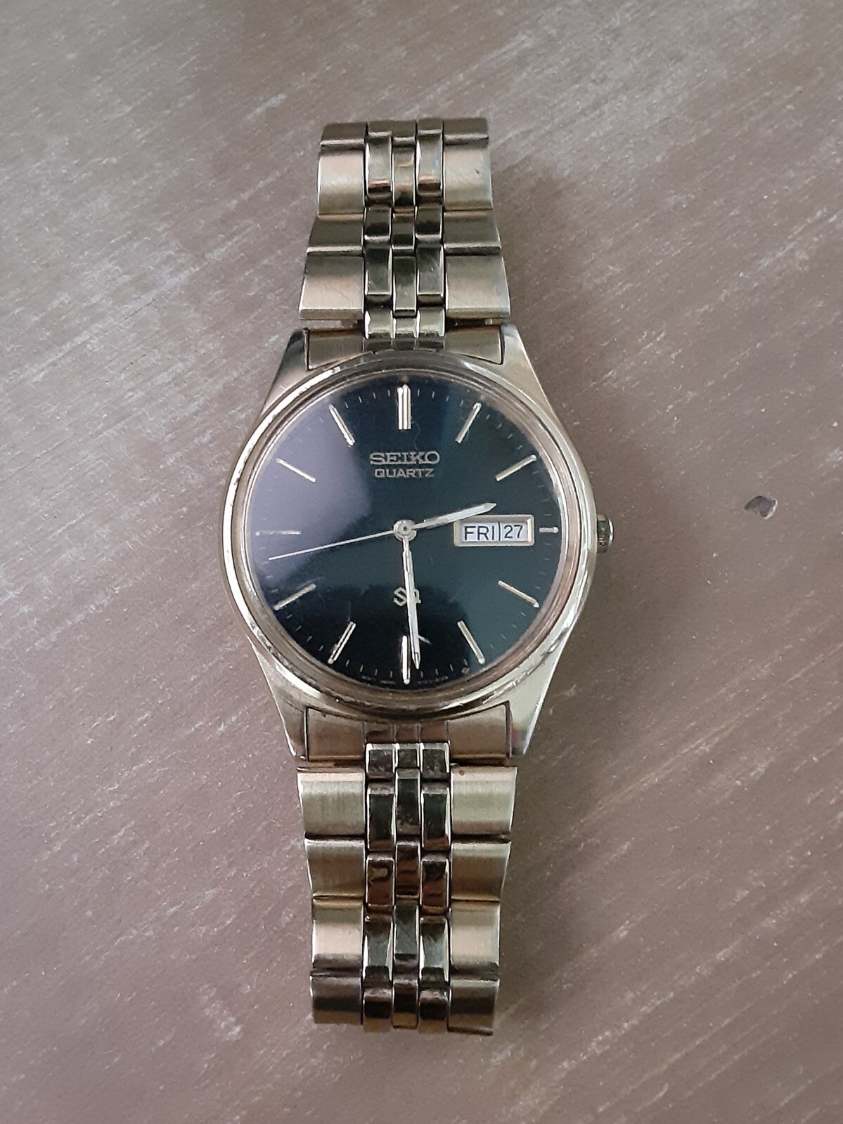 SEIKO STAINLESS STEEL　「ケース付き」 Amazon.com: Seiko Men's SNXG47 5 Automatic White Dial