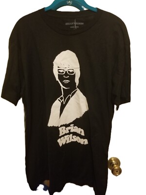 NWT Brian Wilson T-shirt - L
