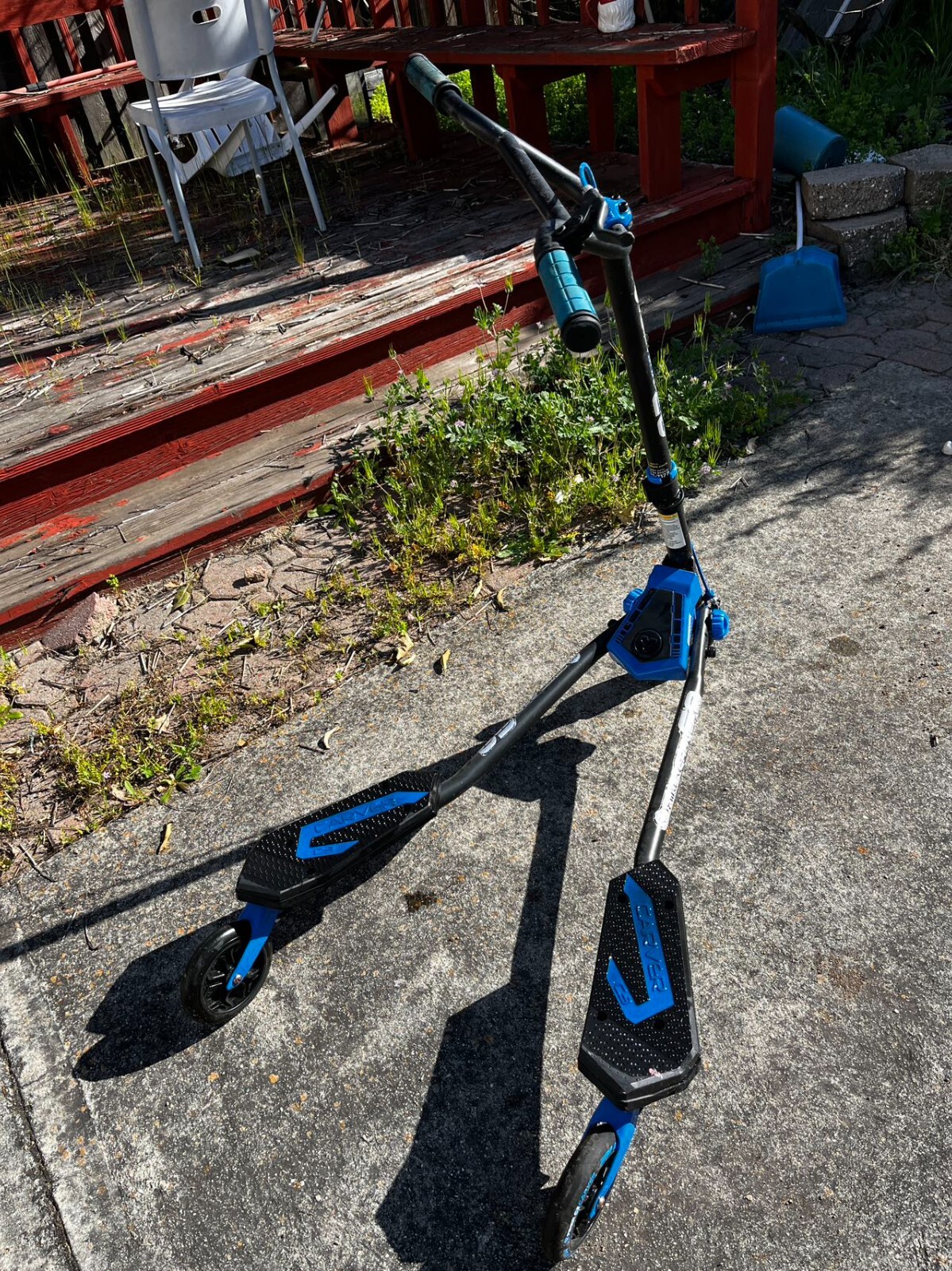 Yvolution Y Fliker Carver C3 Scooter (Local free delivery