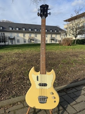 Hoyer 5047 SG Style Bass Guitar Vintage White - German Vintage