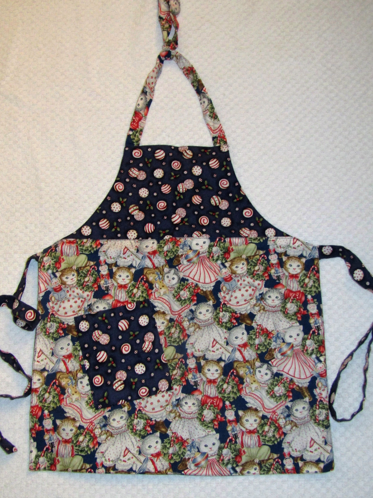 CHILD'S CHRISTMAS FULL APRON 2 Fabrics ~Lined~ Kittens in Clothing w/Toys Blue