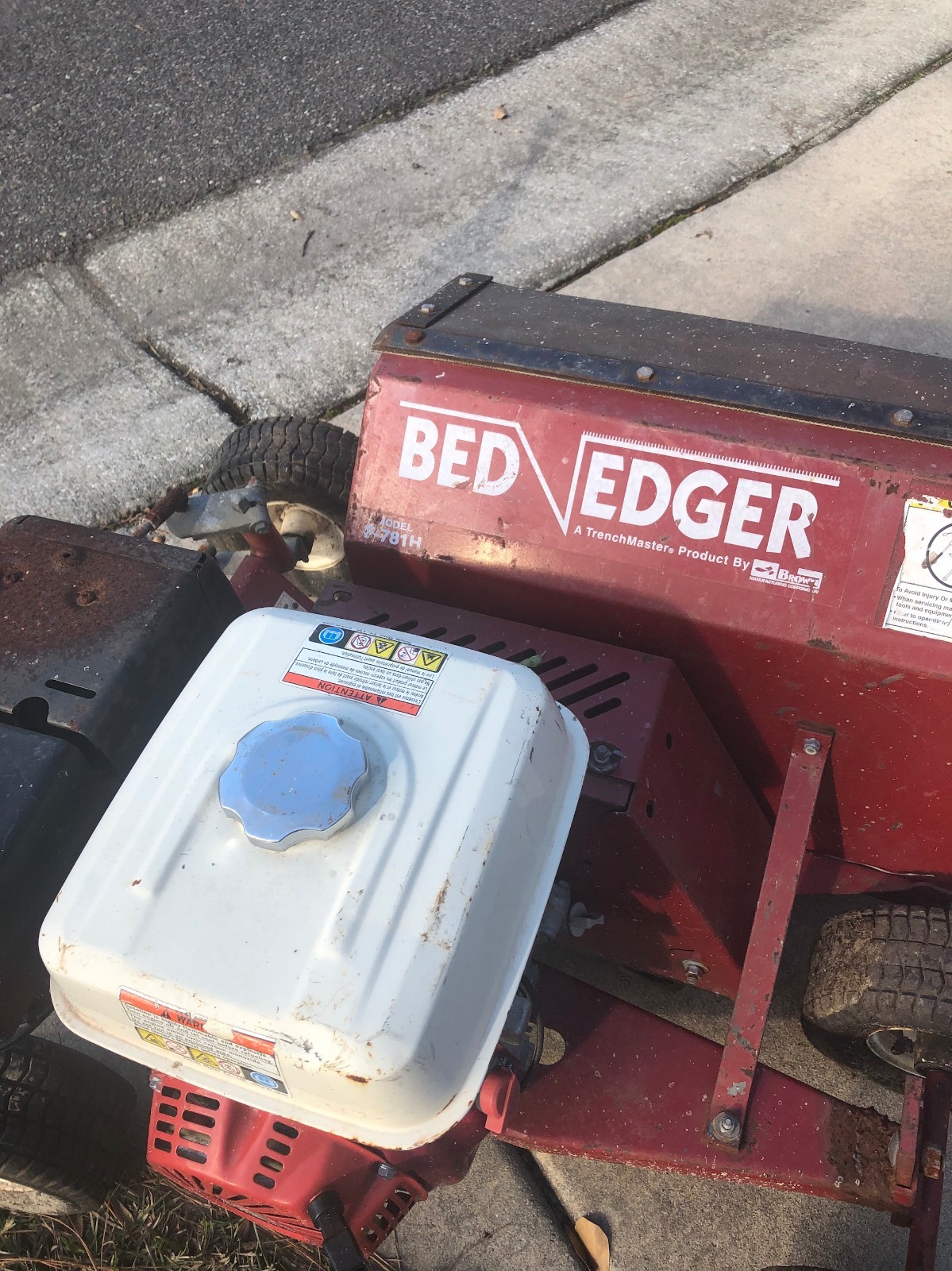 Brown Bed Edger w/ Honda 8HP - Steerable