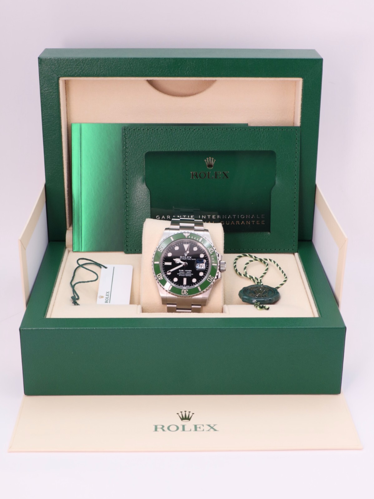 Pre-owned Rolex Unworn 2024  Submariner "starbucks" Date 41mm 126610lv Green Complete Mk2