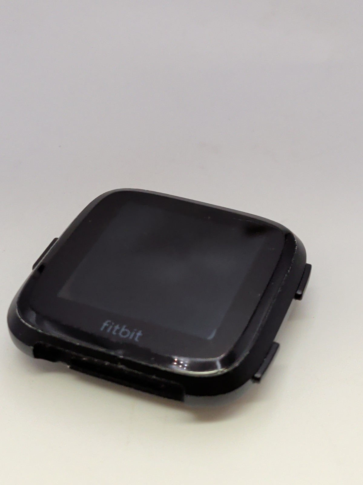 Fitbit Versa 4 Smartwatch Black Aluminum /No Power