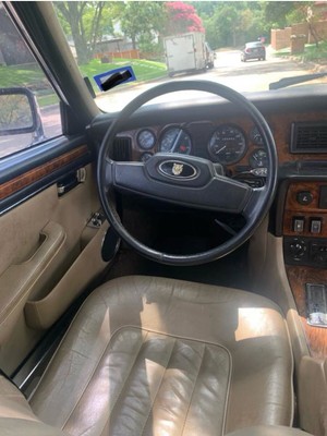 image 4 of interior