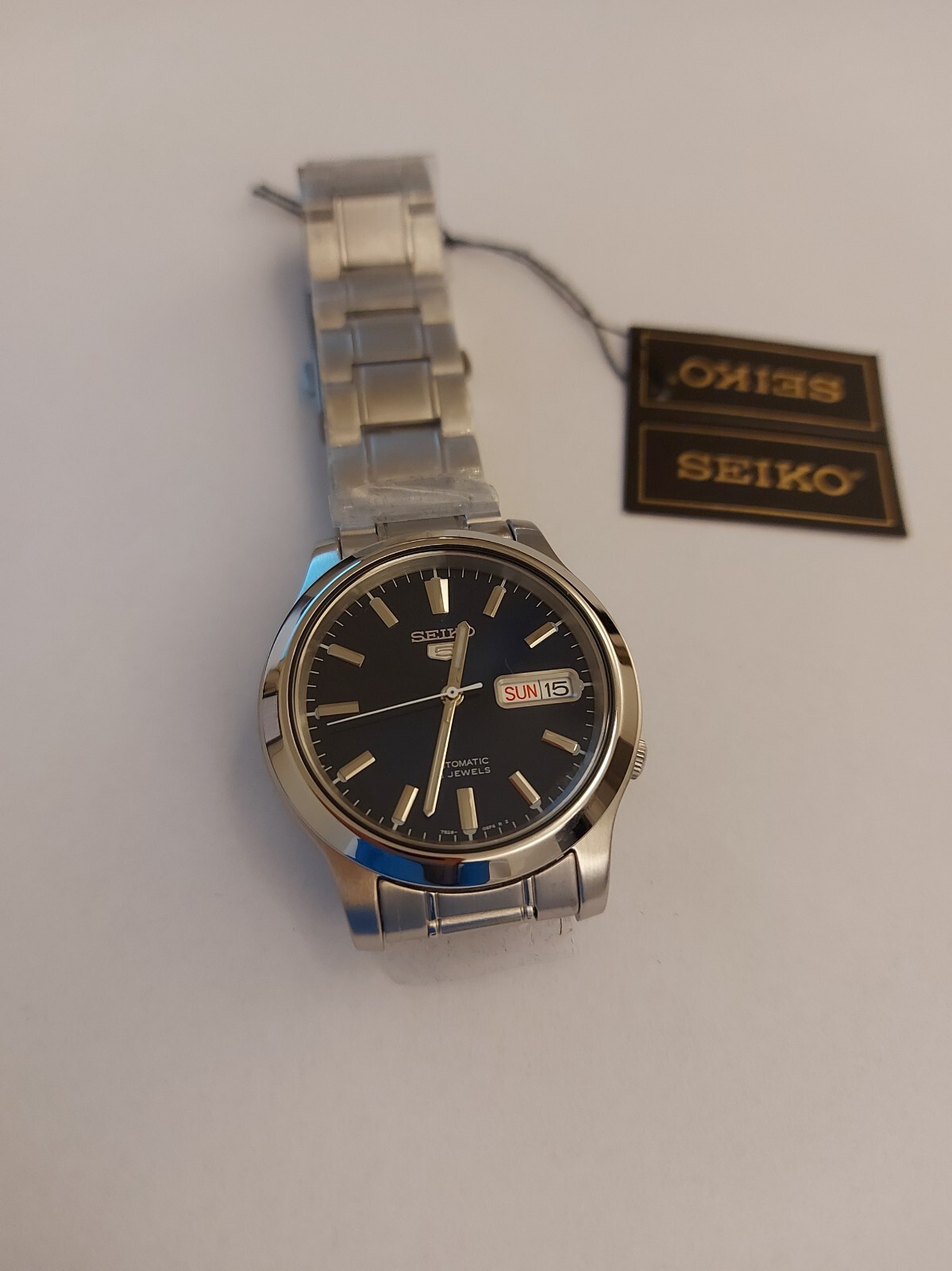 Seiko 5 Herrenuhr Automatik blaues Zifferblatt Edelstahl Armband Ref SNK793