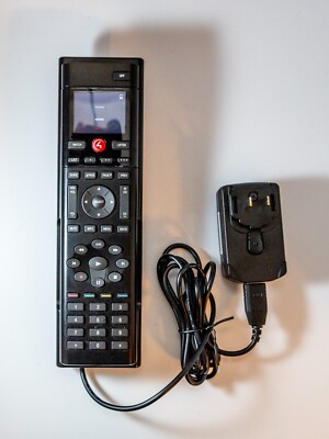 Control4 C4-SR260 Remote Control & C4-SRRS Cradle Charger  Li-ion Battery