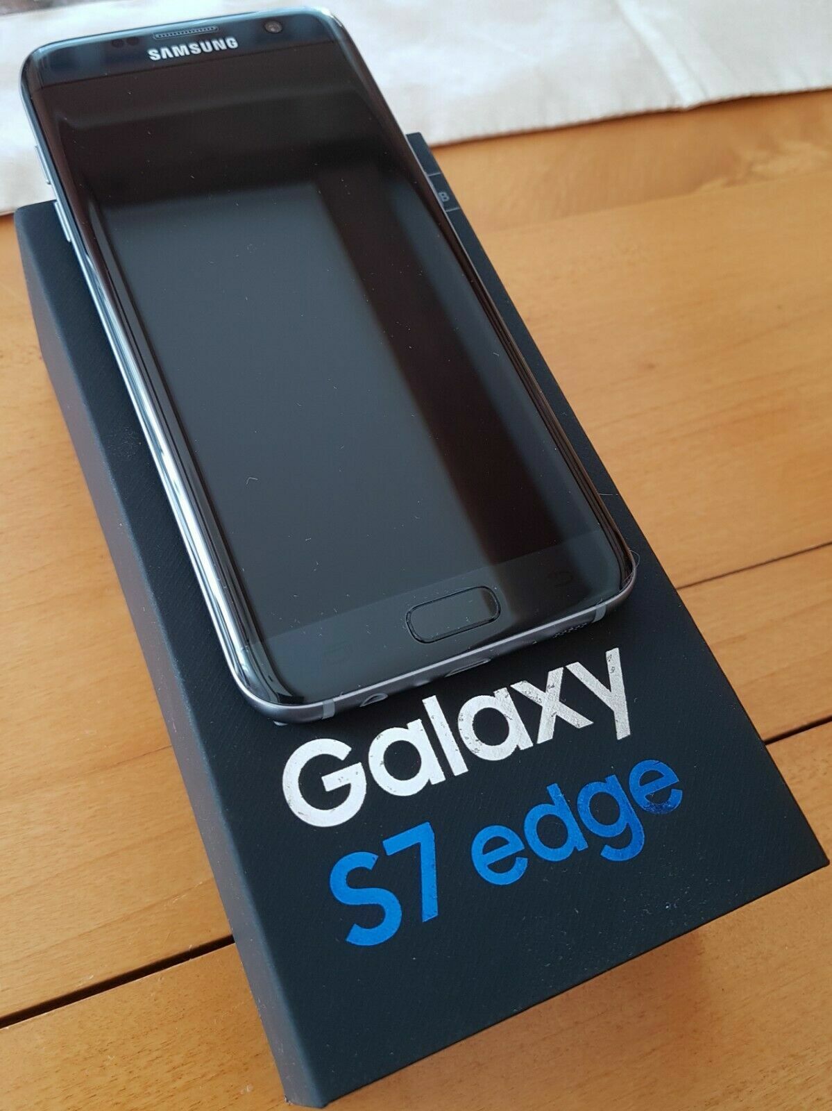 Samsung Galaxy S7 edge Smartphone 32 GB Schwarz Black Onyx wie NEU + OVP Android