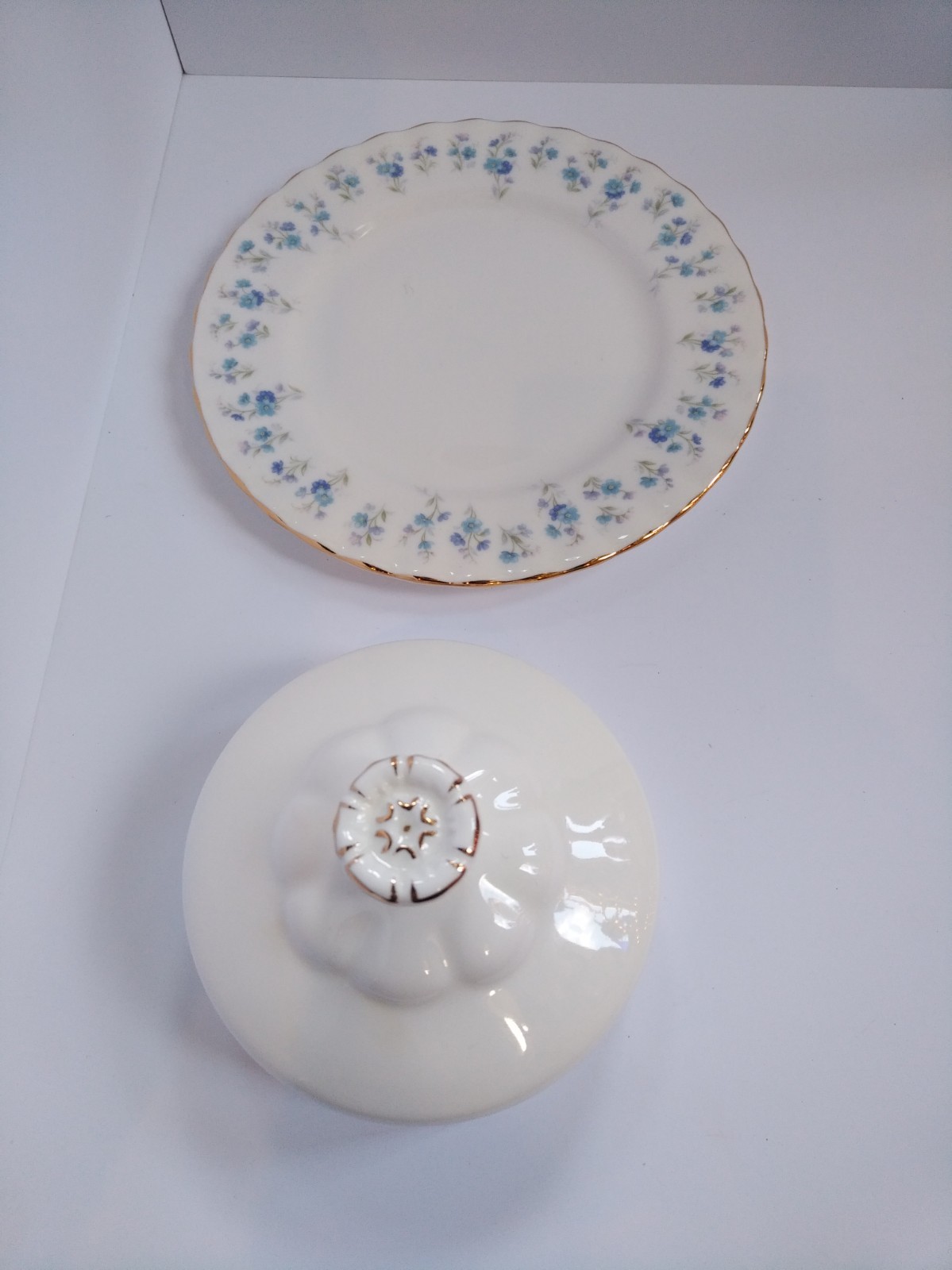 Royal Albert Memory Lane Butter Dish and Lid Bone China Blue Flowers