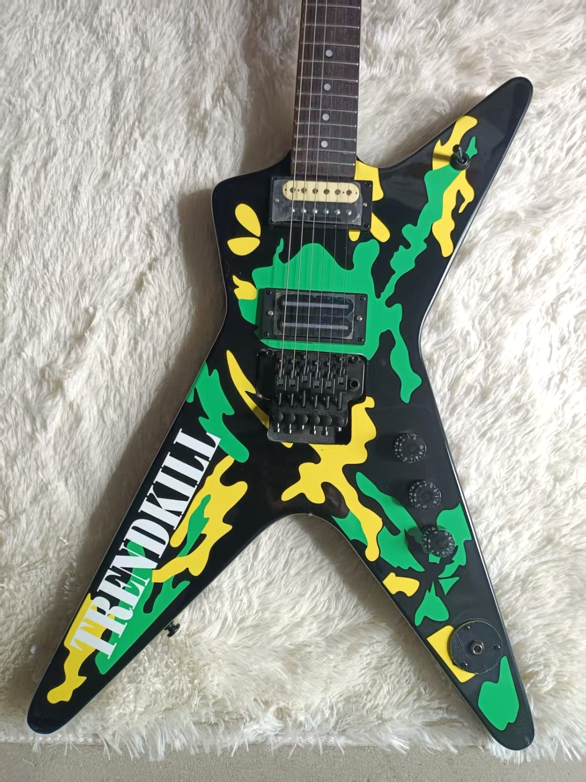 Washburn RX-25 With Floyd Rose 2010 - Flame Black Sunburst