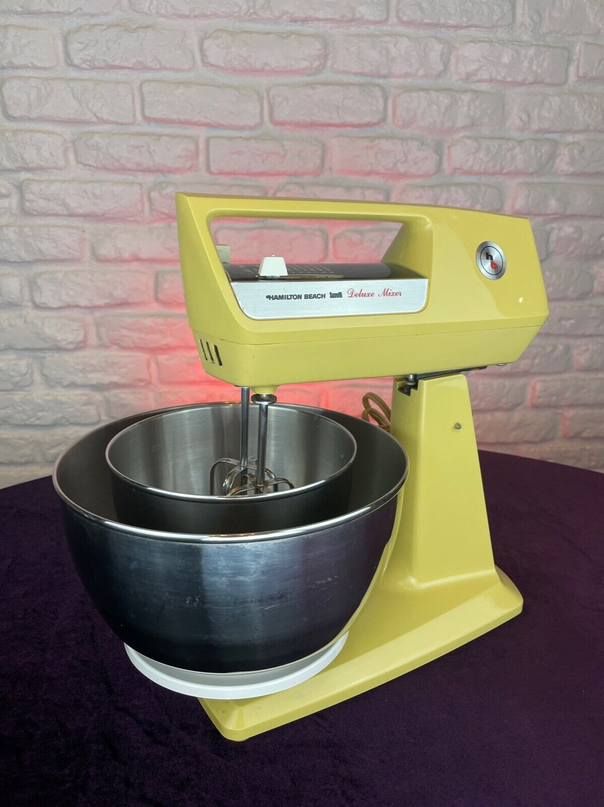70s vintage Hamilton Beach Scovill Stand Mixer 10-Speed