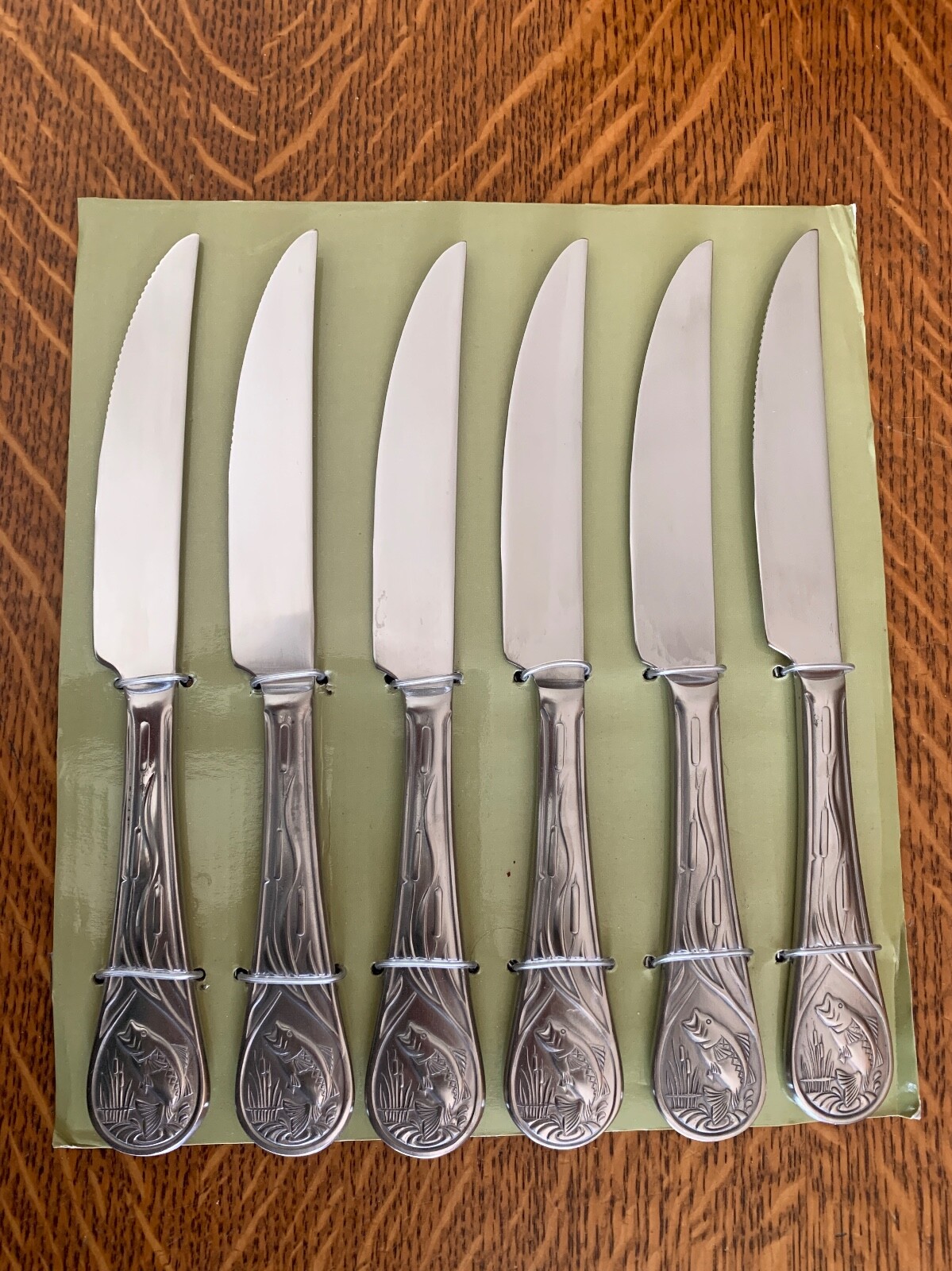 6 New Cambridge  Bass Pro Shop Flatware Silverware Steak Knives - Fish Scene