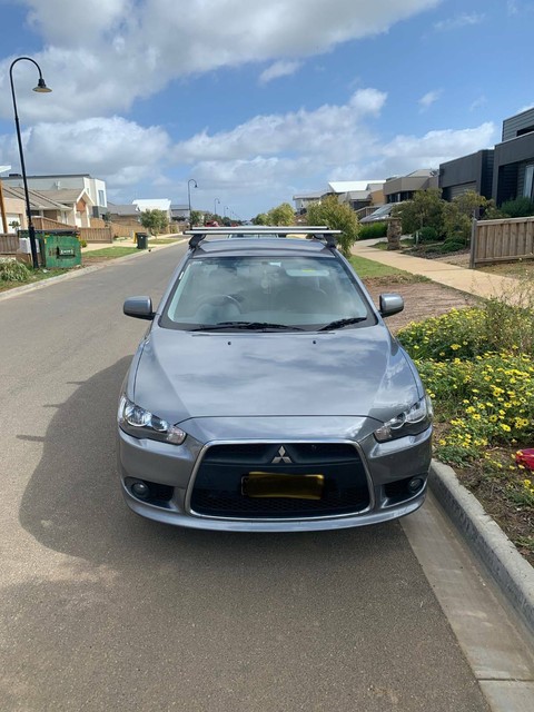 Mitsubishi lancer lx