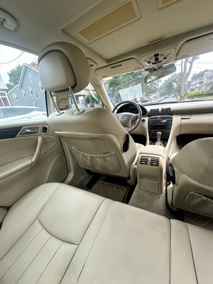 image 3 of interior